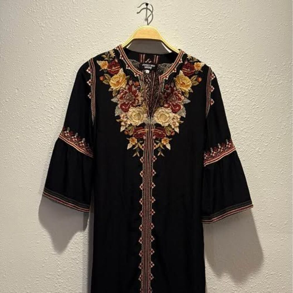 Johnny Was Workshop Artemis Black Embroidered Flare Sleeve Tunic Dress - Size M